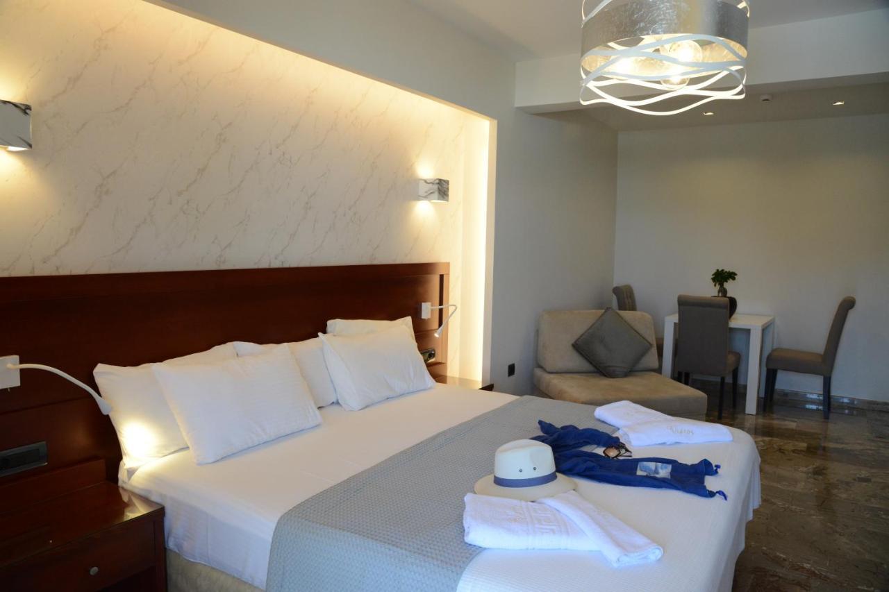 Viaros Hotel Apartments Tolo Ngoại thất bức ảnh