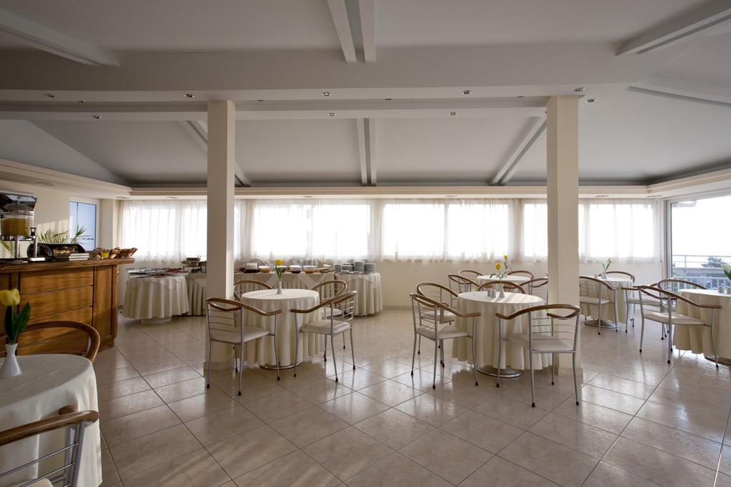 Viaros Hotel Apartments Tolo Ngoại thất bức ảnh